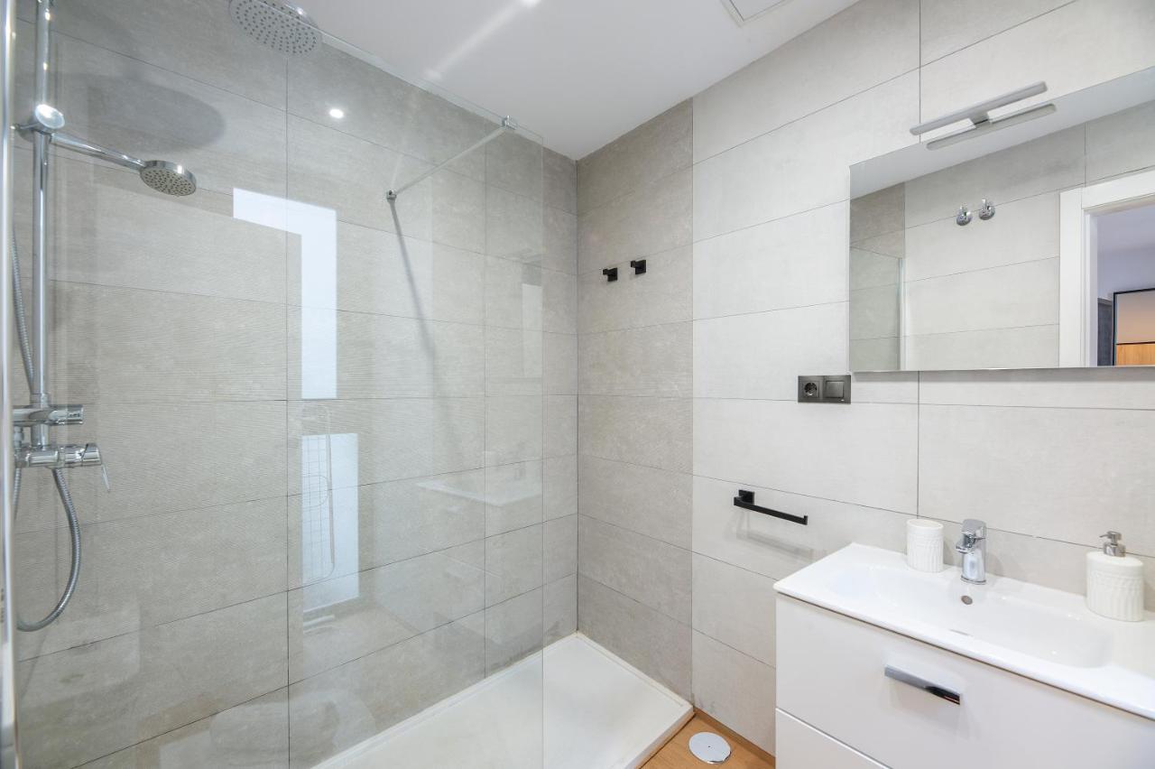 مالقة New Apartment -Shared Pool & Solarium- 1B المظهر الخارجي الصورة